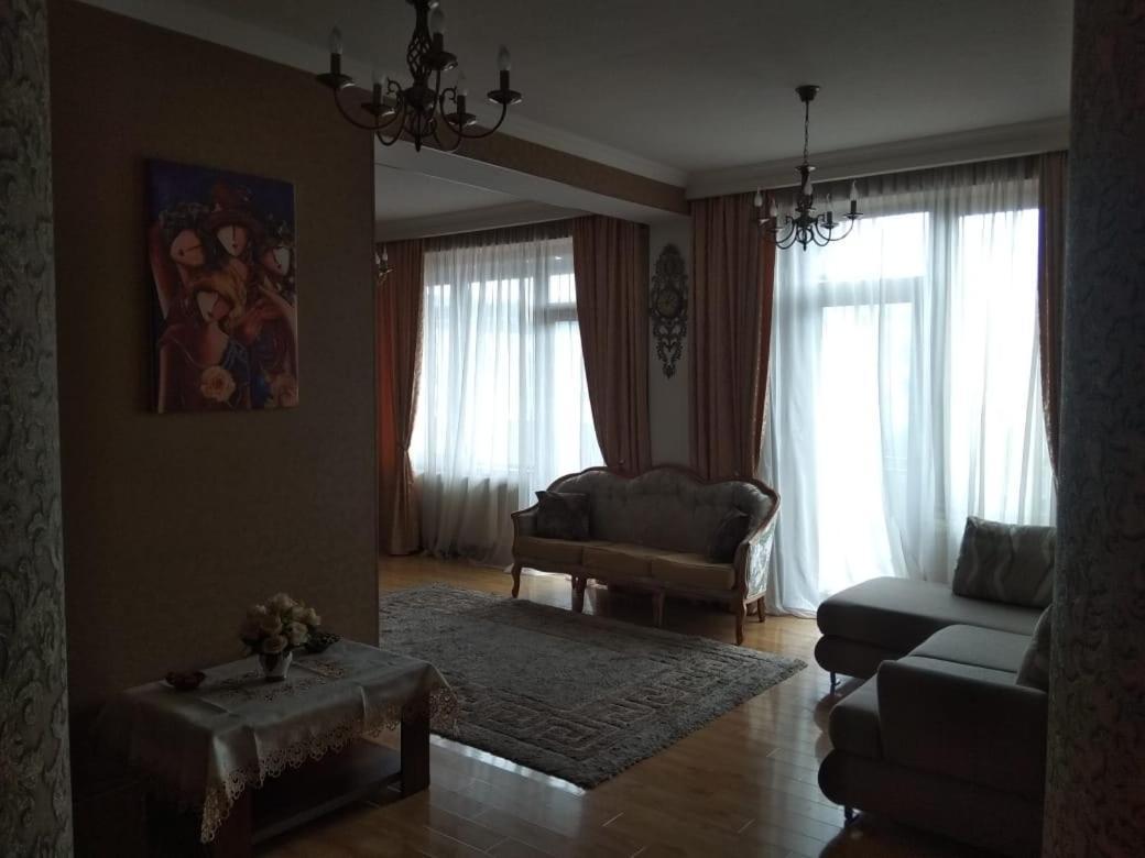 Avlabari Old Town Residence Тбилиси Екстериор снимка