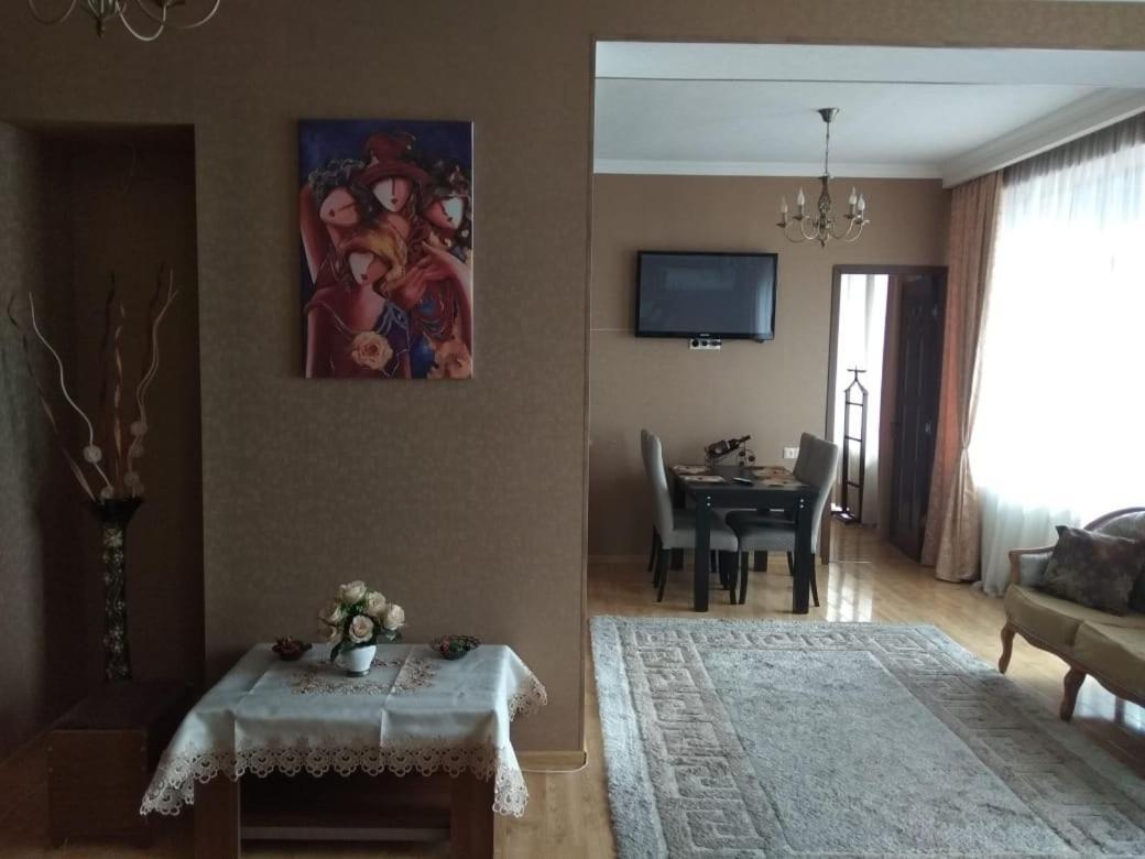Avlabari Old Town Residence Тбилиси Екстериор снимка